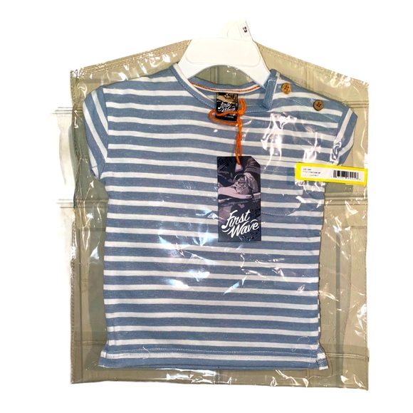 Dillard’s Girls First Wave striped T-shirt light blue. - Picture 3 of 3